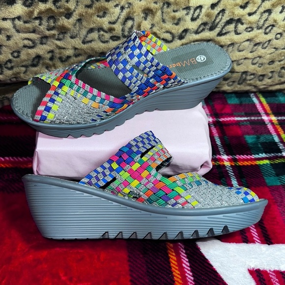 🌈 Bernie Mev Catwalk Woven Wedge Sandals - Picture 2 of 12